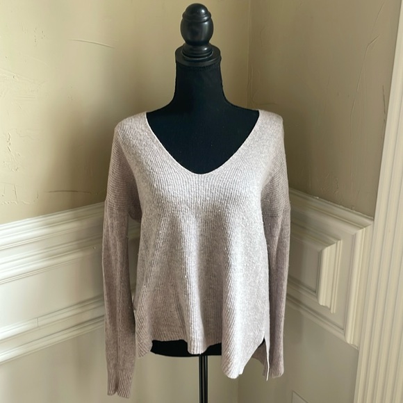 Madewell Sweaters - Madewell Lavender Sweater
